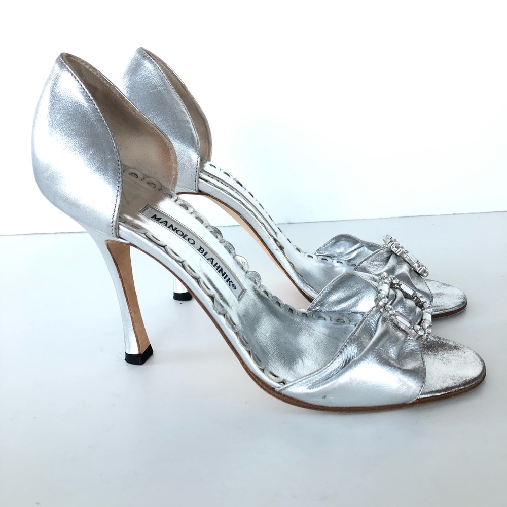 MANOLO BLAHNIK Silver Metallic Leather Rhinestones D'orsay Pump Heels Sz 36.5